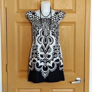 Oasis Black & White Dress w/ Great Design